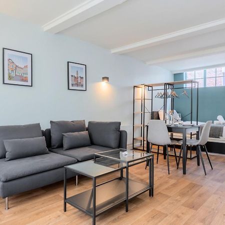 Vieux-Lille/Hypercentre: Lovely Equipped Studio المظهر الخارجي الصورة