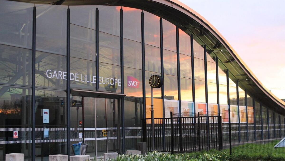 Vieux-Lille/Hypercentre: Lovely Equipped Studio المظهر الخارجي الصورة
