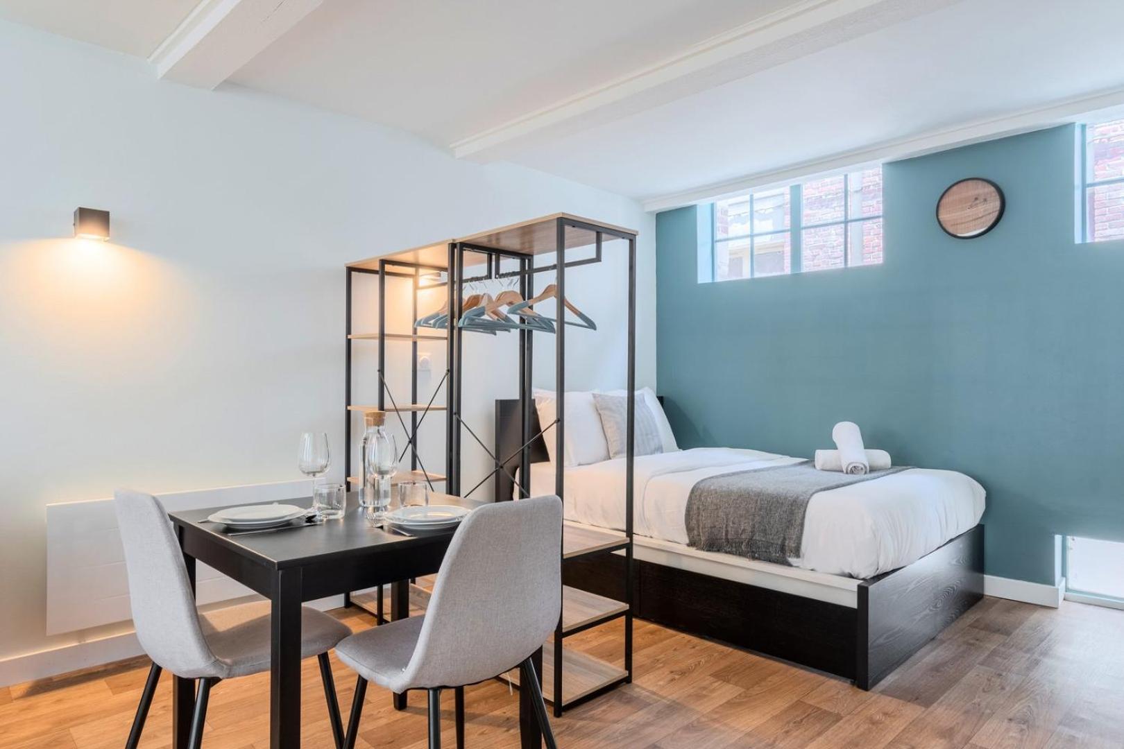 Vieux-Lille/Hypercentre: Lovely Equipped Studio المظهر الخارجي الصورة